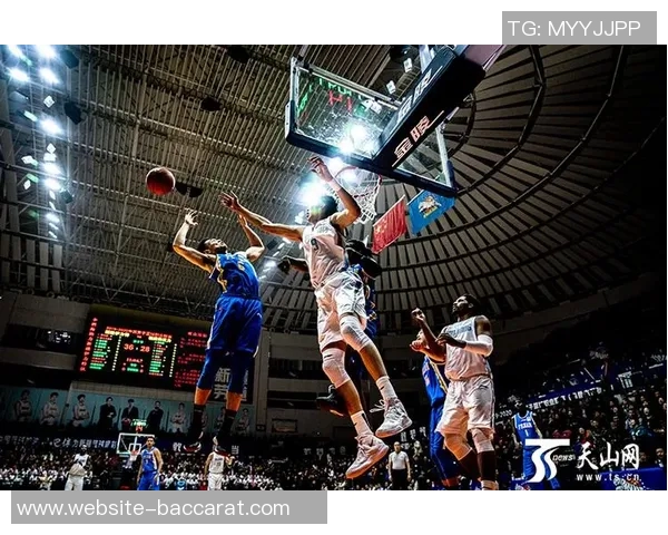 哈克斯高效表现助力球队12投8中砍下17分10篮板6助攻正负值加43