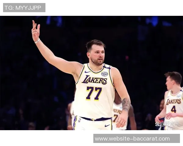 东契奇对快船的疯狂表现已连续14场得分25并列联盟最长纪录