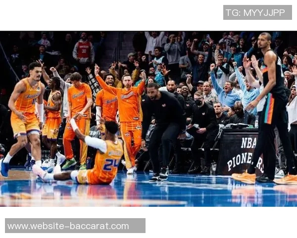 米勒全场最高26分精彩表现多次三分精准迎战状元文班 米勒全场最高26分精彩表现多次三分精准迎战状元文班