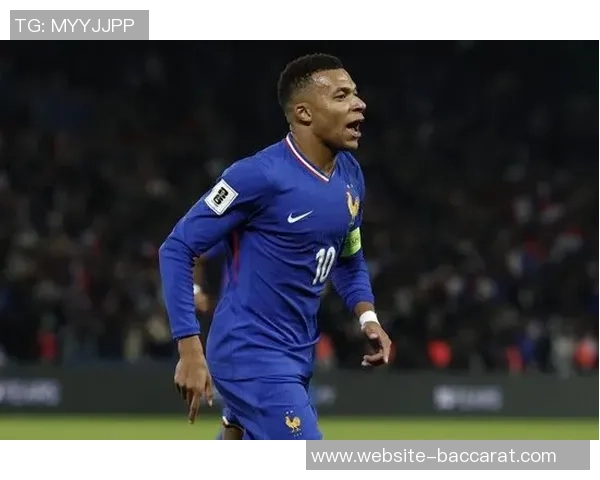 皇马最新训练动态马斯坦托诺全员合练赫伊森阿拉巴进行室内训练 皇马最新训练动态马斯坦托诺全员合练赫伊森阿拉巴进行室内训练